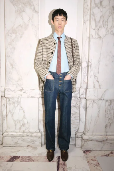 Look 83